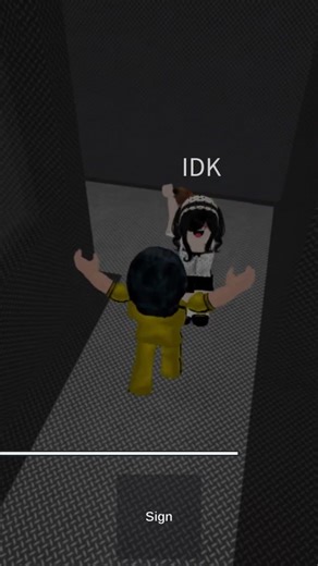 I got double teamed on Infectious Smile (Roblox) #jungkook #dreamers #robloxshorts #gaming 🎮🎮🎮🎮