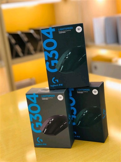 Logitech G304 LIGHTSPEED Wireless Gaming Mouse 🎮⚡ ⚡ 1ms LIGHTSPEED wireless response – smooth, lag-free gameplay 🎯 High-precision sensor for accurate tracking 🖱️ Lightweight & comfortable design for long gaming sessions 🔋 Long-lasting battery life – game for months, not hours 🎮 Perfect for FPS, MOBA, and everyday use #logitech #g304 #gamingmouse #wirelessgaming #properformance