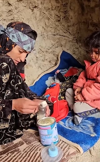 Snowfall The struggle for life in the bitter cold ❄️🥶 14 #reelsvideo #viralreels #viralvideo #trendingreelsvideo | Single Lifes