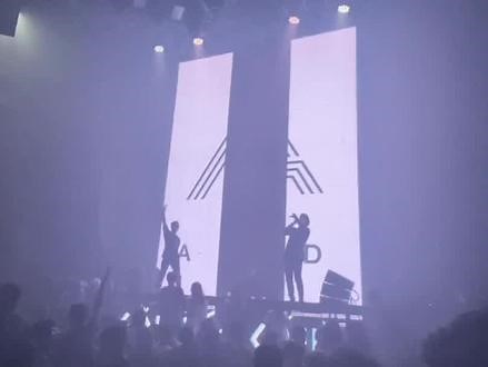 今日推更我个人很喜欢的一首作品，来自世界百大DJ第一Martin Garrix音乐节压轴曲《Starlight》改编版！真的好听，DJ们歌单必备了#百大dj #音乐推荐 #车载音乐 #车载u盘 #电音 @JOY-