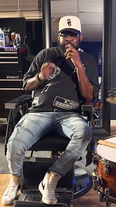 Capture studio-quality audio anywhere with Audigo. Our intuitive mic and app transform your smartphone into a portable recording studio. Just turn it on, and let your creativity flow. | Audigo Labs