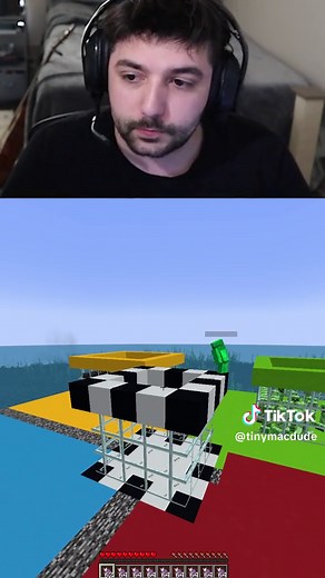 IDK WHO WON THIS ONE??? #minecraft #minecraftmemes #funny #troll #tinymacdude