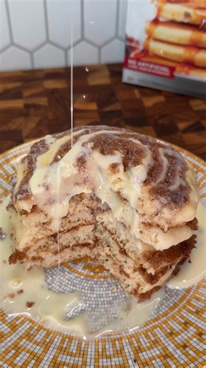 Cinnamon roll pancakes recipe