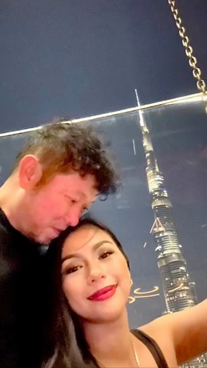 12K views · 402 reactions | Best part in our life! Dinner in CÉ LA VI Dubai with a view of Burj Khalifa By Emaar (tallest building in the world) What a life life with you mimi @pearlhunggg  #burjkhalifa #celavidubai #dubai #reelsvideo #reelsviral #fyp #lpgtravels #couplenetworker #networkerlife #travelaroundtheworld #mimitravels #couplegoals | Louie Gascon | Facebook