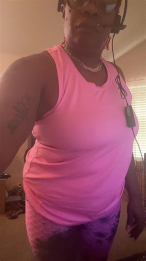 Supposed to be working but I’m tik toking lol