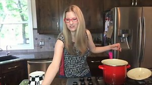 Is Chicken Broth Good For Cats? (Quick & Easy RECIPE)