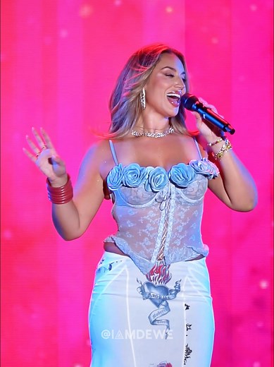 Alina Baraz Performs 'Fantasy' at LaLaLa Festival 2025