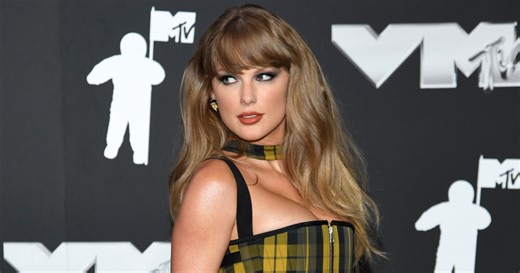 Taylor Swift Stuns in Edgy Black and Yellow Outfit on the 2024 MTV Video Music Awards Red Carpet