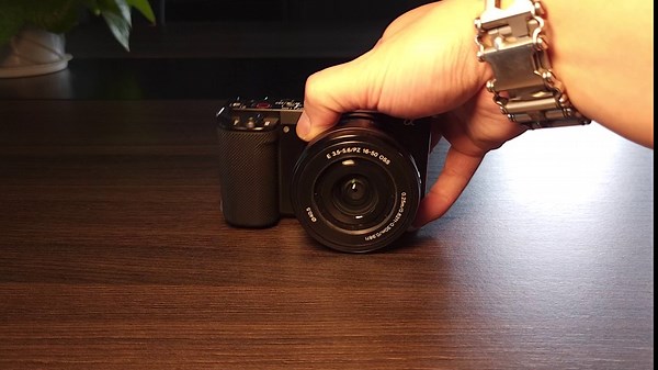 FotoZ 40.5mm 0.75x Mini Wide Angle Conversion Lens(w/Macro), for Sony ZV-1F ZV-E10, ZV-E10 MarkII A6400 A6700 Accessories, Compatible with kit Lens 16-50mm, PZ 16-50mm OSS II (Silvery)