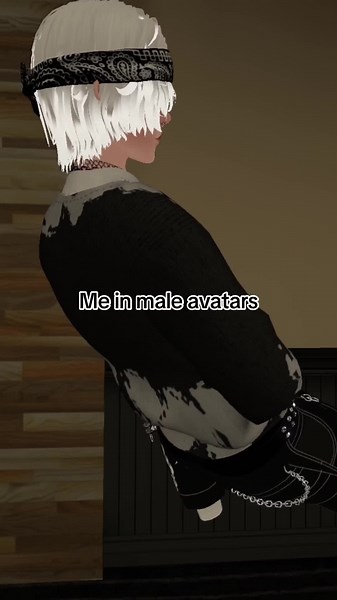 Fun with VRChat Avatars: Glitter and Yum Creations