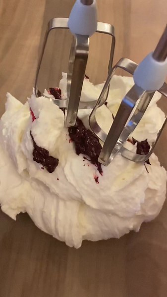 Exploring Colorful and Satisfying Cupcake Creations