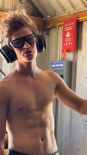 Ashé Cravenock on Instagram: "Best stress relief there is"