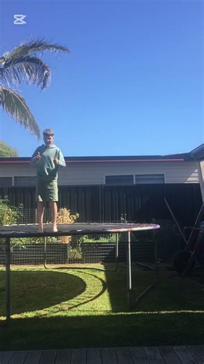 Front flip tutorial #frontflip #trampoline #trampolining #tutorial #howto #how