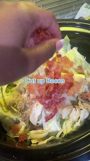 I was craving cabbage for weeks lol so I made some 😂 10/10 🤌🏾yall should make it very easy you just gotta cut up alot of stuff 🙄 idk the measurements for nothing i just go off vibes 😂 let the ancestors guide you babes 🙏🏾😂 #easycabbagerecipe