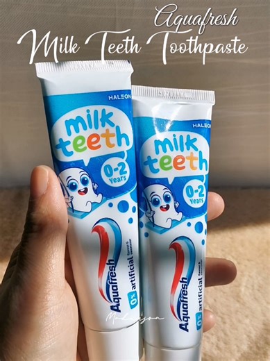 Toothpaste na recommended ng pedia ever since magka teeth ang toddler ko , 2 yrs na nya itong gamit at never sya nagkaron ng build up tartar sa teeth. #aquafresh #toothpaste #babytoothpaste #kidstoothpaste #milkteethtoothpaste