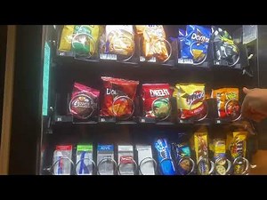 We’re buying Snacks from the Vending Machines at our hotel 🏨