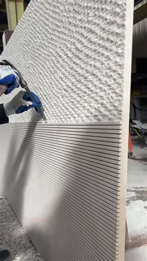 Lime stone splitting process #LexiangStone #culturalstone #granite #handmade #limestone