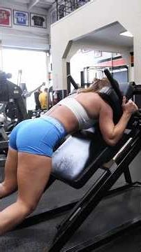STOP OVER-ARCHING ON HACK SQUATS 🔥 Charles Glass Leg Tips
