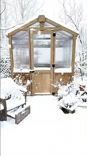 Yardistry's Meridian Greenhouse