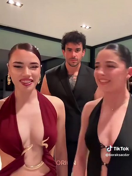 Eye Contact Prank: Join the Fun!