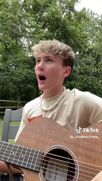 Playing Tyler Childers' 'All Yourn' on Piano | Guitar Tutorial