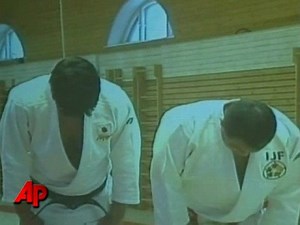 Raw Video: Putin Shows Off Judo Moves