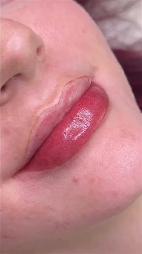 Layers of Radiance: The Lip Blush Pigmentation Process 💄