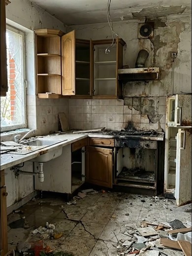 Destroyed Kitchen Cleaning House Transformation 🍽️✨ A completely destroyed kitchen transformed into a modern luxury space. Real cleaning house transformation old house renovation with cabinet removal, crack repair, plastering, new tiles, sink installation, new stove, window replacement, and full kitchen setup. #CleaningHouseTransformation #OldHouseRenovation #KitchenRenovation #KitchenMakeover #InteriorRenovation #ExtremeCleaning #BeforeAfterTransformation #SatisfyingCleaning #HomeRestoration #