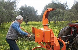 Ως 9 ευρώ το στρέμμα, ενίσχυση για κομπόστ από καλαμιά και κλαδιά