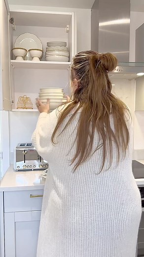 5.8K views · 10K reactions | Amazon kitchen find - CAROTE mom stick stackable pots & pans with removable handles  Linked directly in bio link under shop kitchen x . #amazon #amazonfinds #amazonkitchen #amazonkitchenfinds #carote #kitchendesign #kitchenstorageideas #kitchenfloor #kitchen #kitchendecor #kitchenset #kitchenware #kitchenfinds #induction #inductioncooker #potsandpans #houseware #housewares #interiors #interior_and_living #interiorsblogger | Homeofcc | Facebook