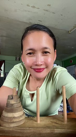 How to play Tower of Hanoi