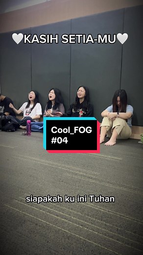 Siapakah aku ini Tuhan🥹 “Lalu masuklah raja Daud ke dalam, kemudian duduklah ia di hadapan Tuhan sambil berkata: ”Siapakah aku ini, ya Tuhan Allah, dan siapakah keluargaku, sehingga Engkau membawa aku sampai sedemikian ini?” ‭‭2 Samuel‬ ‭7‬:‭18‬ ‭TB‬‬ #bapa #fog_worship #comunity #cool #jesus #youth #rohani_kristen #worship #komsel