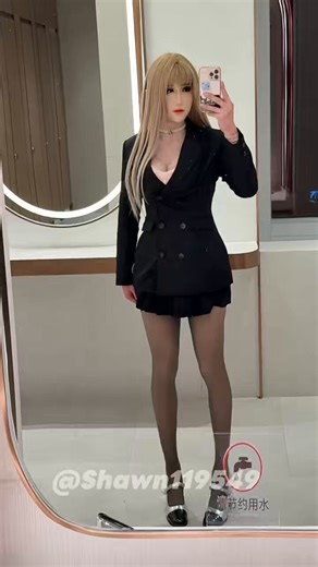 给你个机会含住吧 #femalemasker #skinsuit #femalemask #皮モノ #MTF #disguise #特效化妝