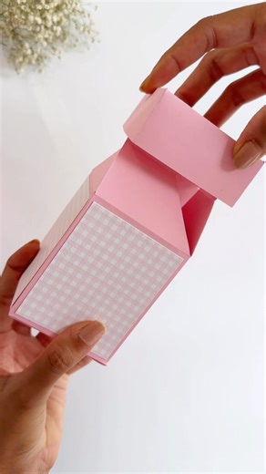 Last Minute Gift Box Idea 🛍️ #LastMinuteGifts #GiftHacks #DIYGiftBox #LifeHacks #PaperCrafting