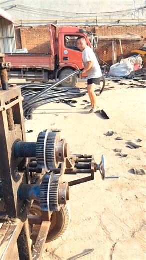 "Amazing Recycling Machine – Turning Heavy Cables into Pure Copper!" #RecyclingProcess #CopperRecover #AmazingMachine #SatisfyingVideo #Innovation #EcoFriendly #treading #amazing #shorts #fbreels | Brad Lucy React