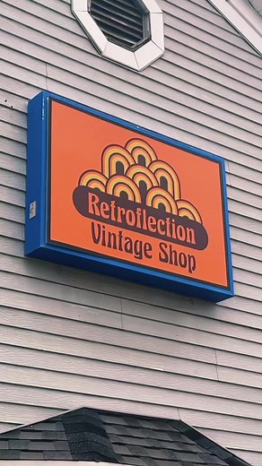 The coolest retro store in MI ✌🏻 #70s #70sfashion #retro #vintage #midcenturymodern #michigan #vintageonly #60s #fyp #michigancheck