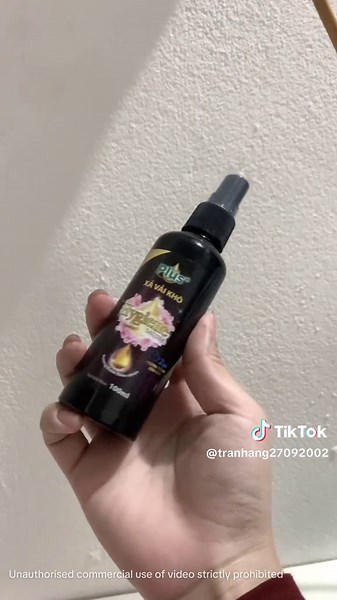 Mùa này k dùng thì mùa nào dùng nữa các tình yêu ơi…mùi thơm lưu hương đc từ 2-3 ngày luoin các mom ạ🥰#mebimxaykenh #mẹ🍓 #xuhuongtiktok