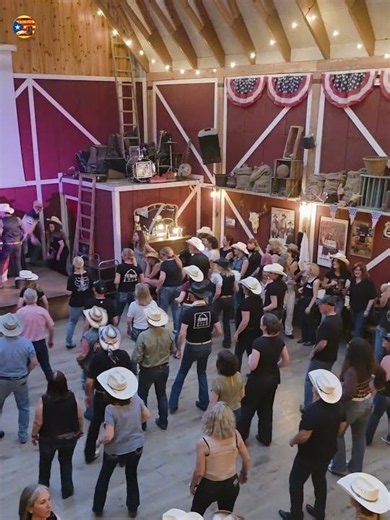 MR. POL & ME ❤️ Linedance Catalan Style with David Villellas & Pol F. Ryan at the Barn #dance #event