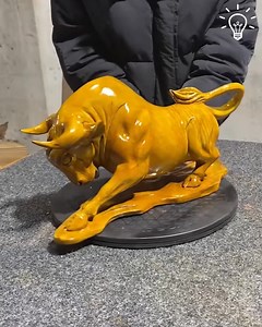 A bull made from a piece of wood | 𝙑𝙔 𝘿𝙄𝙊𝙍 - 𝙑𝙄𝙋 𝟵𝟵𝟵𝟵
