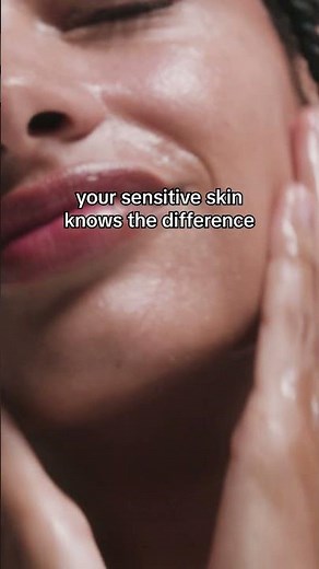 Fragrance Free vs Unscented Cleansers.... What's the Difference?