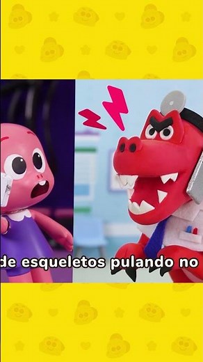 Nhec, nhec! Cinco esqueletos no ônibus!💀 | Creak Creak! 5 Skeletons on the Bus! | #Shorts #Halloween