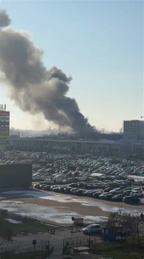 😱 Incendiu PUTERNIC, pompierii intervin cu 16 AUTOSPECIALE, iar populația a primit mesaj RO-ALERT! | Acces Direct