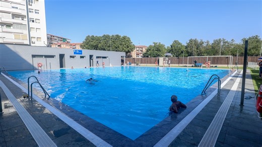 Así es la piscina pública de Tetuán que ha agotado todas sus entradas el primer día de apertura