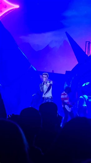 K E N R O S E on Instagram: "Me minding my business, then suddenly living my best life at mgk. 🚬🤘"