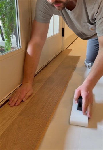 Laminate flooring. How to start your first rows. #flooring #laminate #lvp #homeimprovement #floorcovering