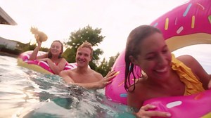 Which fun floaties do you have in your pool? Tell us below! #PoolParty | Poolife