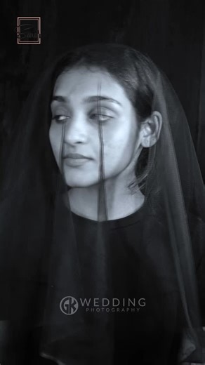 SANA'S on Instagram: "⚜️Women don’t do drama, we just do dark liner and red 💋 Makeup and costume @sanas_bridal_studio Camera elegance @gkphotographymadurai_official For makeup and costume Sana’s 📞8525876678 #maduraimakeupartist#trendingmakeup#redlips#glossyskin"