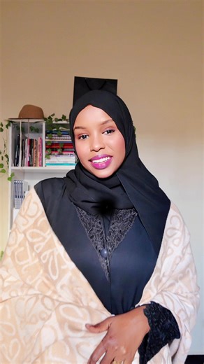 Unboxing an Abaya from Anisa Modest Wear