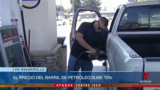 🔴 El precio del crudo y sus derivados subió 10% en 24 horas tras el cierre del estrecho de Ormuz. | Noticias Telemundo