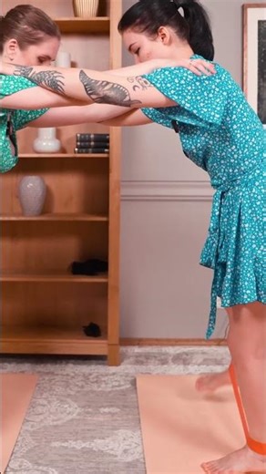 ACTIVE FULL BODY STRETCH 🧘‍♀️ | ALINA & TONYA’S HOME FLEXIBILITY SESSION